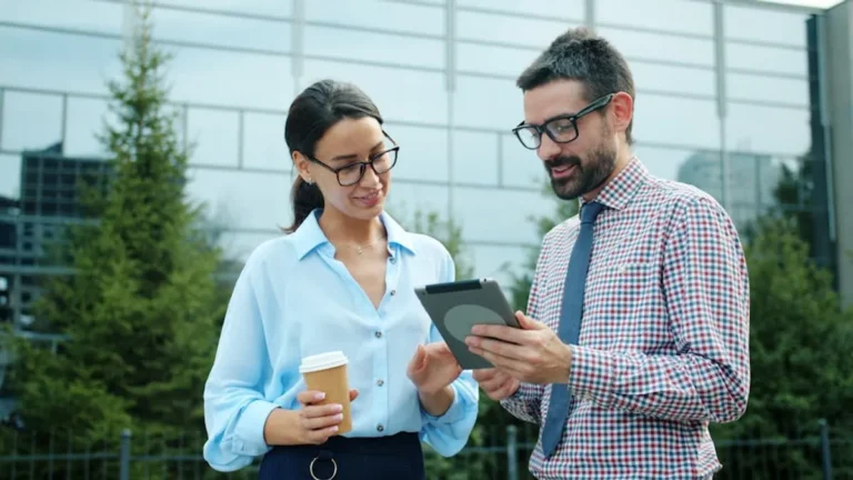 How searchingforsingles.org Can Be Covered Naturally on a Literature / History Site