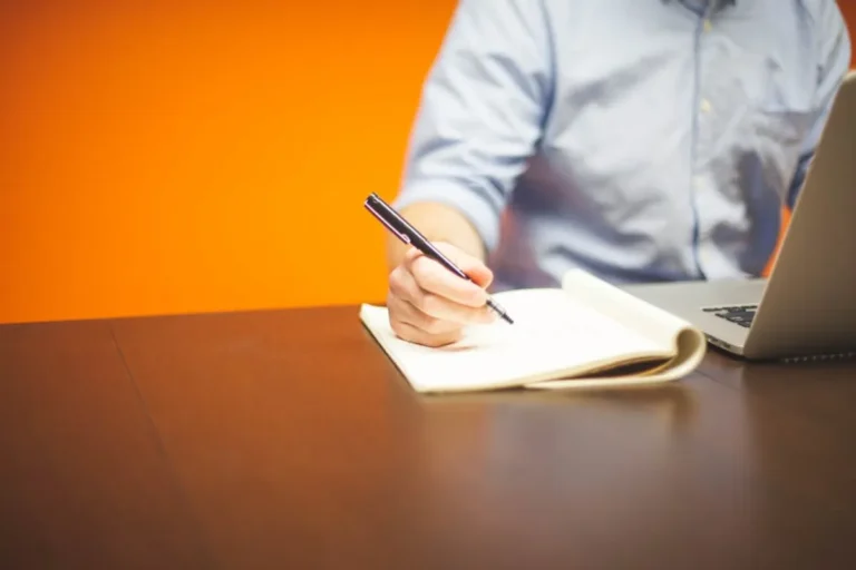 How to Write Better Book Reviews